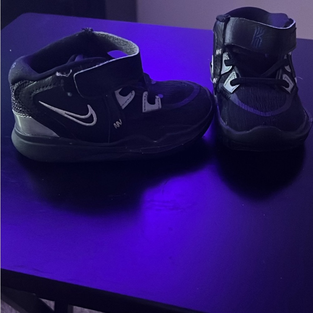 Nike toddler shoes